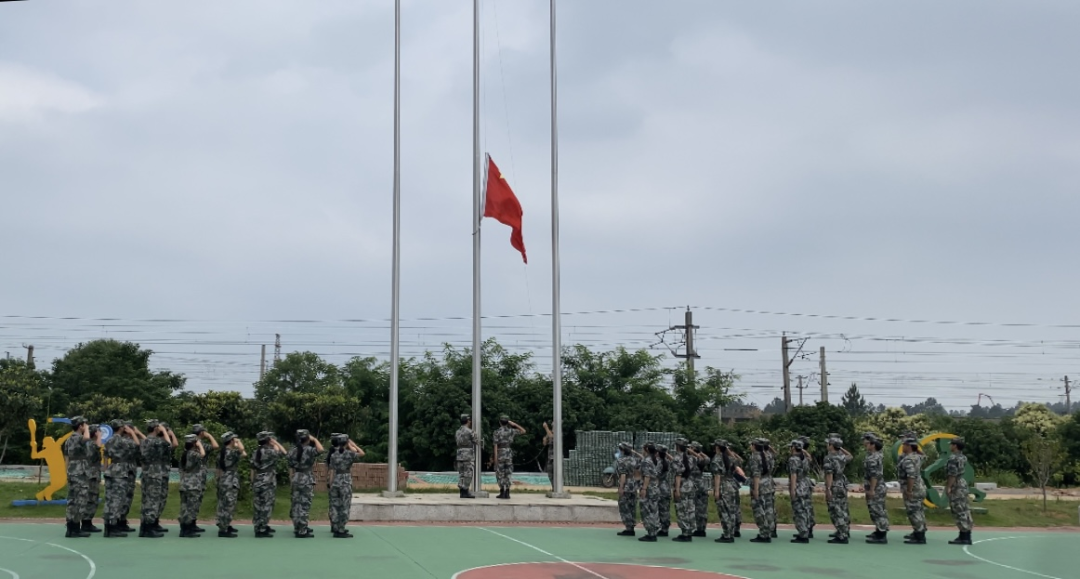 南昌向遠(yuǎn)軌道技術(shù)學(xué)校第五屆校園文化節(jié)圓滿閉幕