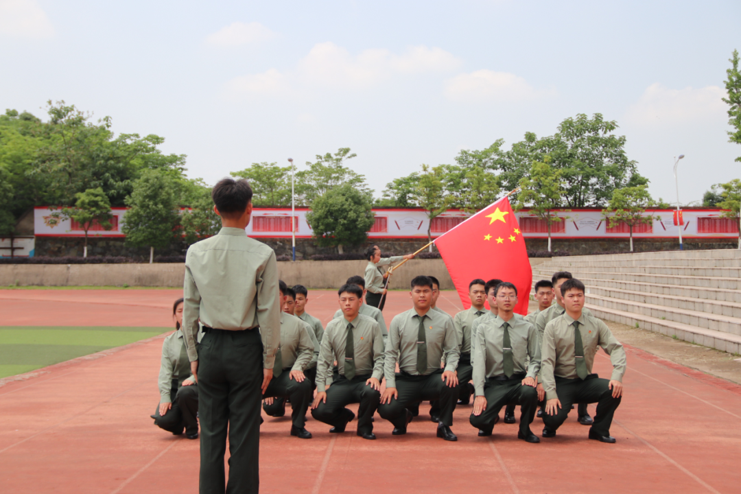 2024年南昌向遠(yuǎn)軌道技術(shù)學(xué)校“職業(yè)教育校園開(kāi)放日”活動(dòng)圓滿(mǎn)落幕